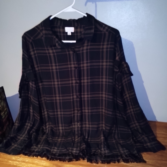 Mud Pie 100% rayon plaid button down ruffle sleeves frayed hem shirt L - Picture 1 of 12